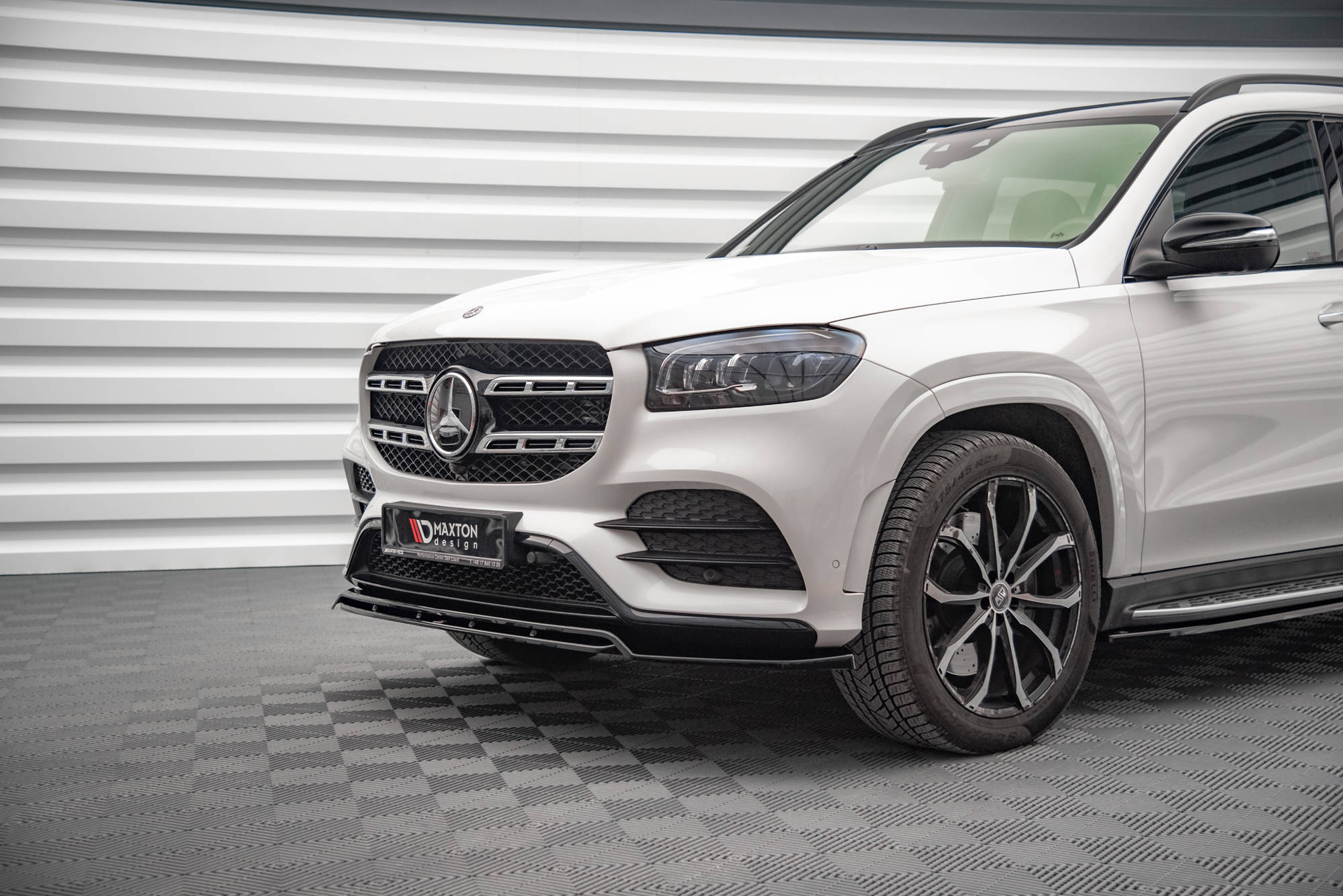 Front-Splitter-Mercedes-Benz-Gls-AMG-Line-X167---Gloss-Black