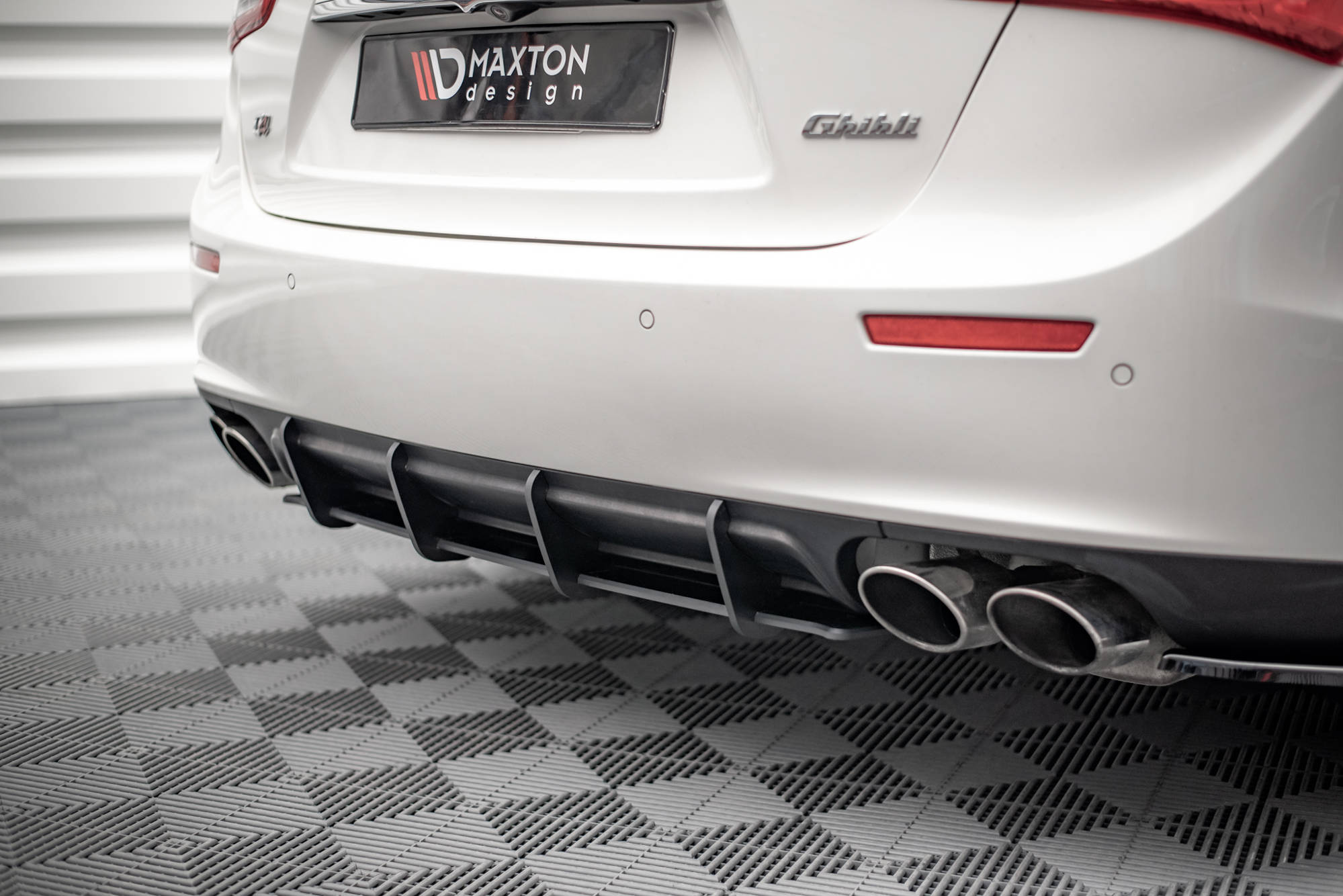 Street-Pro-Rear-Diffuser-Maserati-Ghibli-MK3---Black