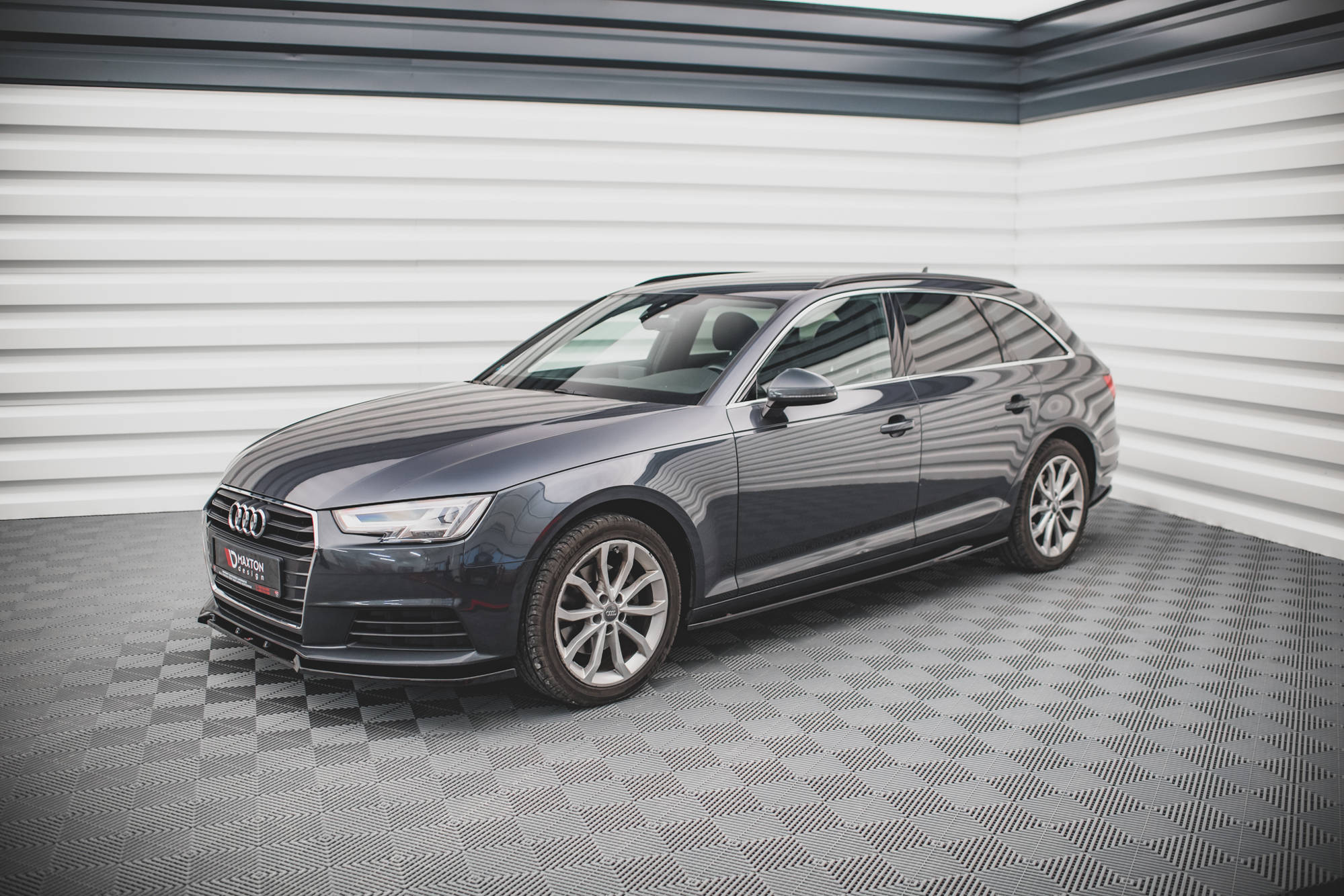 Side-Skirts-Diffusers-Audi-A4-Avant-B9---Gloss-Black