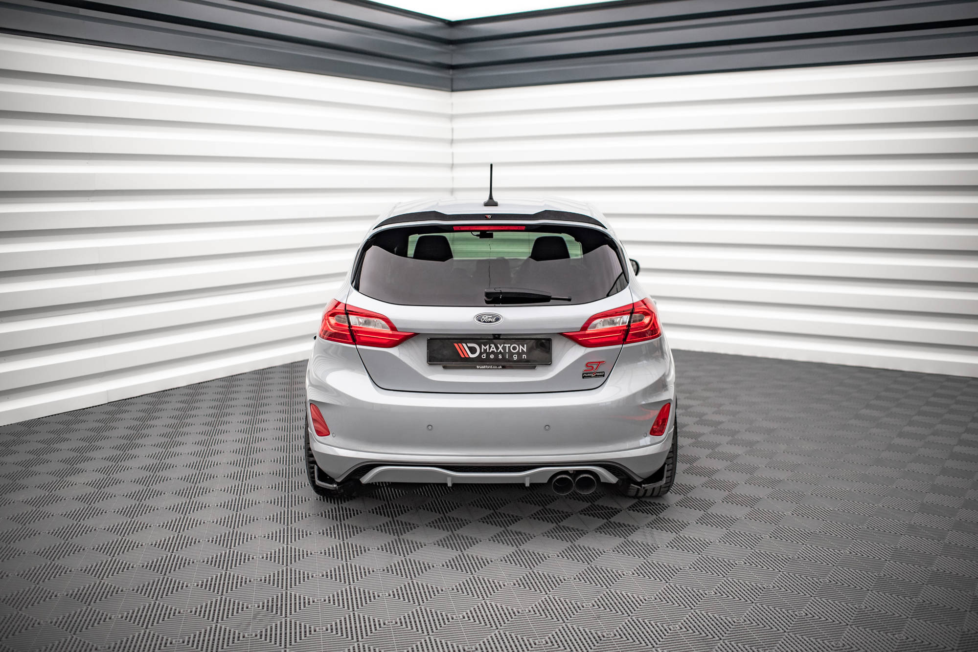 Rear-Side-Splitters-V.1-Ford-Fiesta-ST-MK8---Gloss-Black