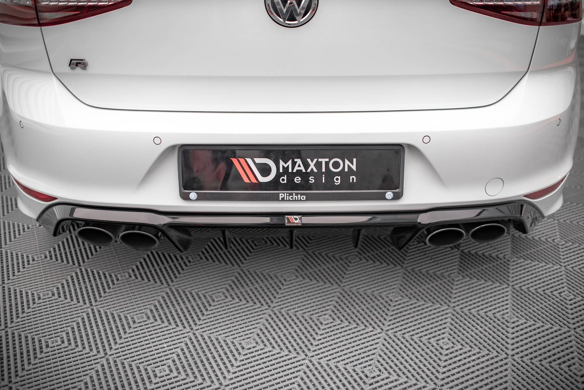 Rear-Valance-Volkswagen-Golf-R-MK7---Textured