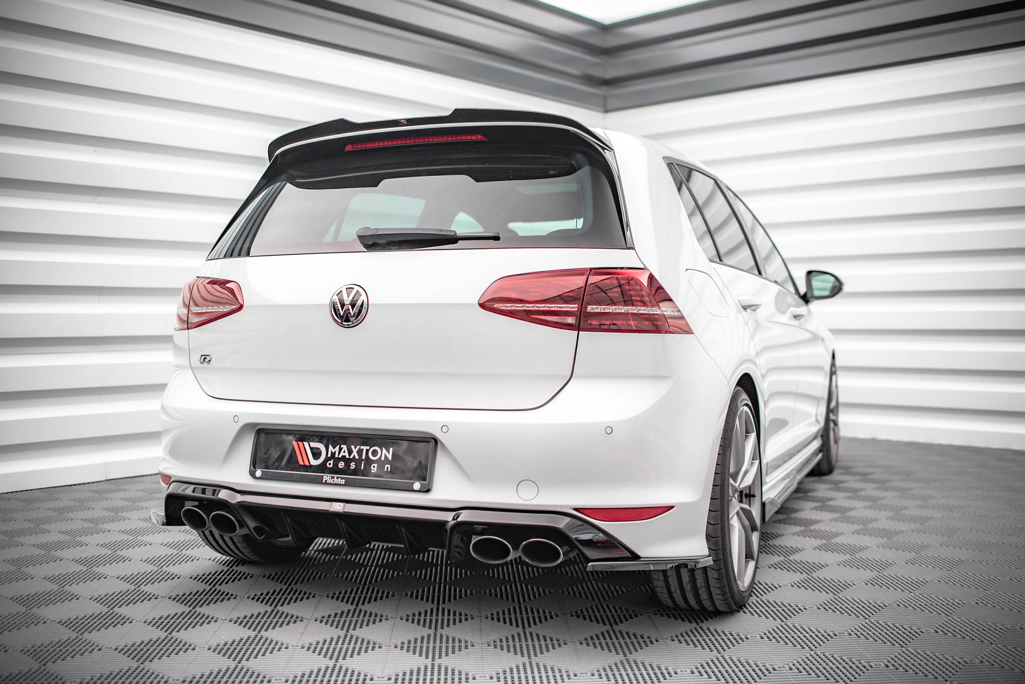 Rear-Valance-Volkswagen-Golf-R-MK7---Gloss-Black
