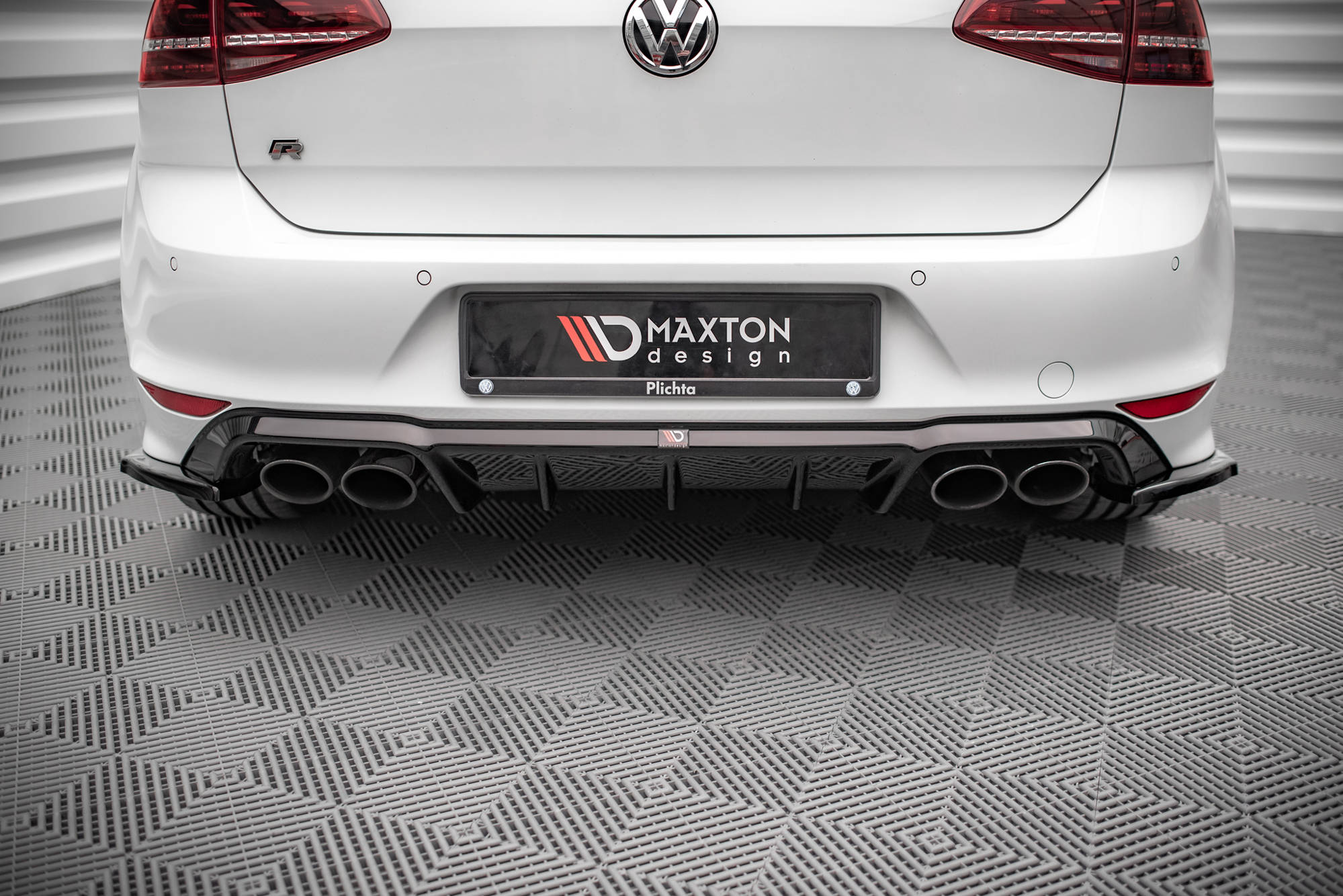 Rear-Side-Splitters-V.4-Volkswagen-Golf-R-MK7---Textured