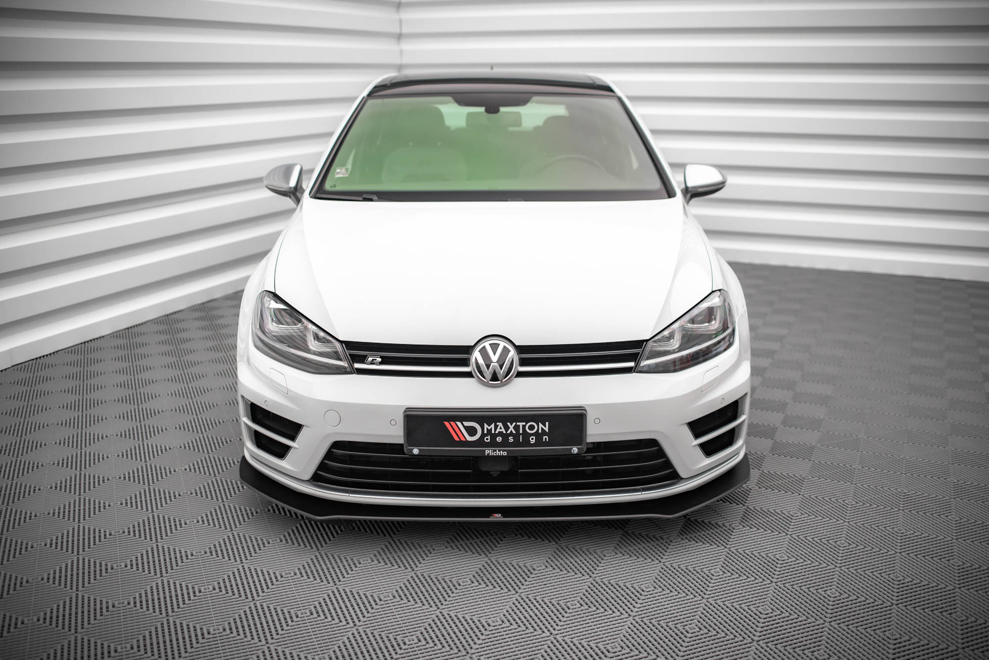Street-Pro-Front-Splitter-V.1-Volkswagen-Golf-R-MK7-Red-Line