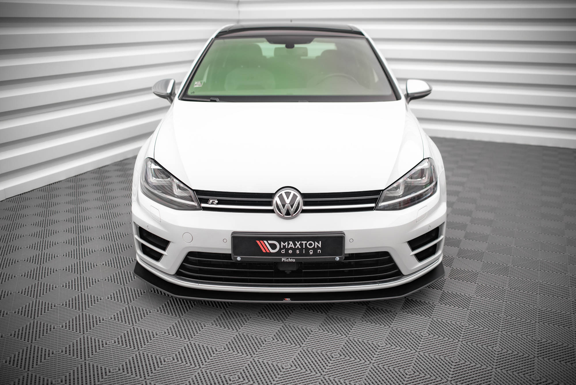Street-Pro-Front-Splitter-V.2-Volkswagen-Golf-R-MK7---Black
