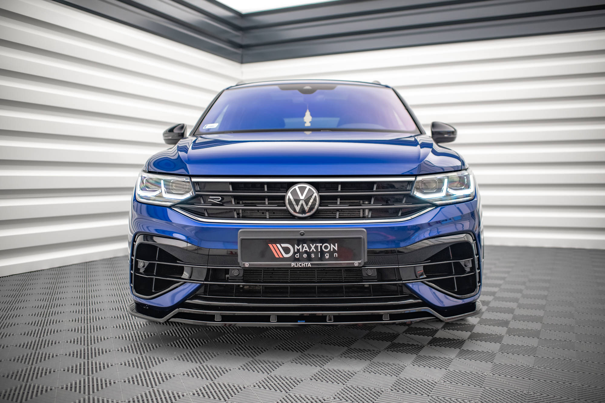 Front-Splitter-V.1-Volkswagen-Tiguan-R-/-R-Line-MK2-Facelift