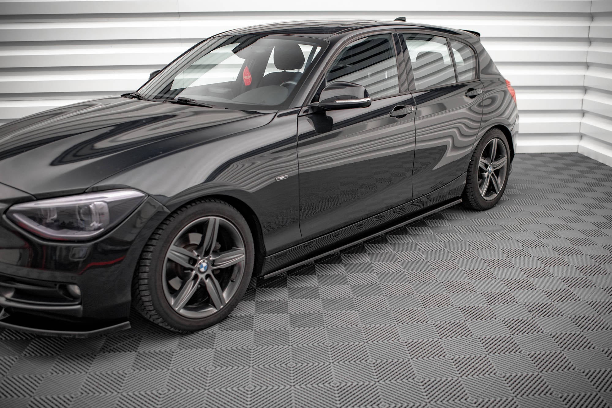 Side-Skirts-Diffusers-BMW-1-F20---Gloss-Black