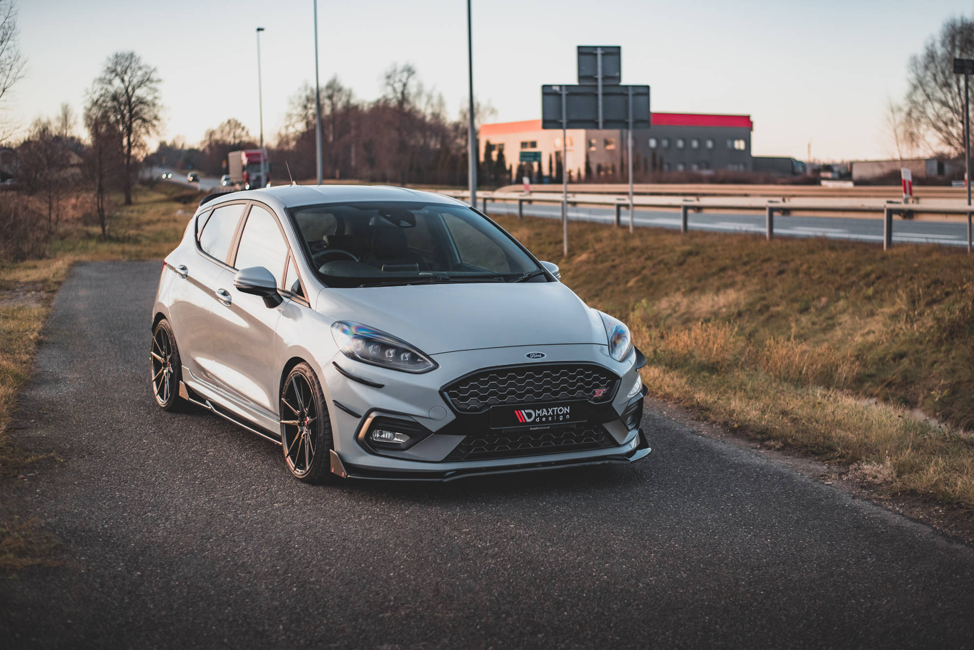 Front-Splitter-+-Flaps-V.4-Ford-Fiesta-ST-/-ST-Line-Not-Prim