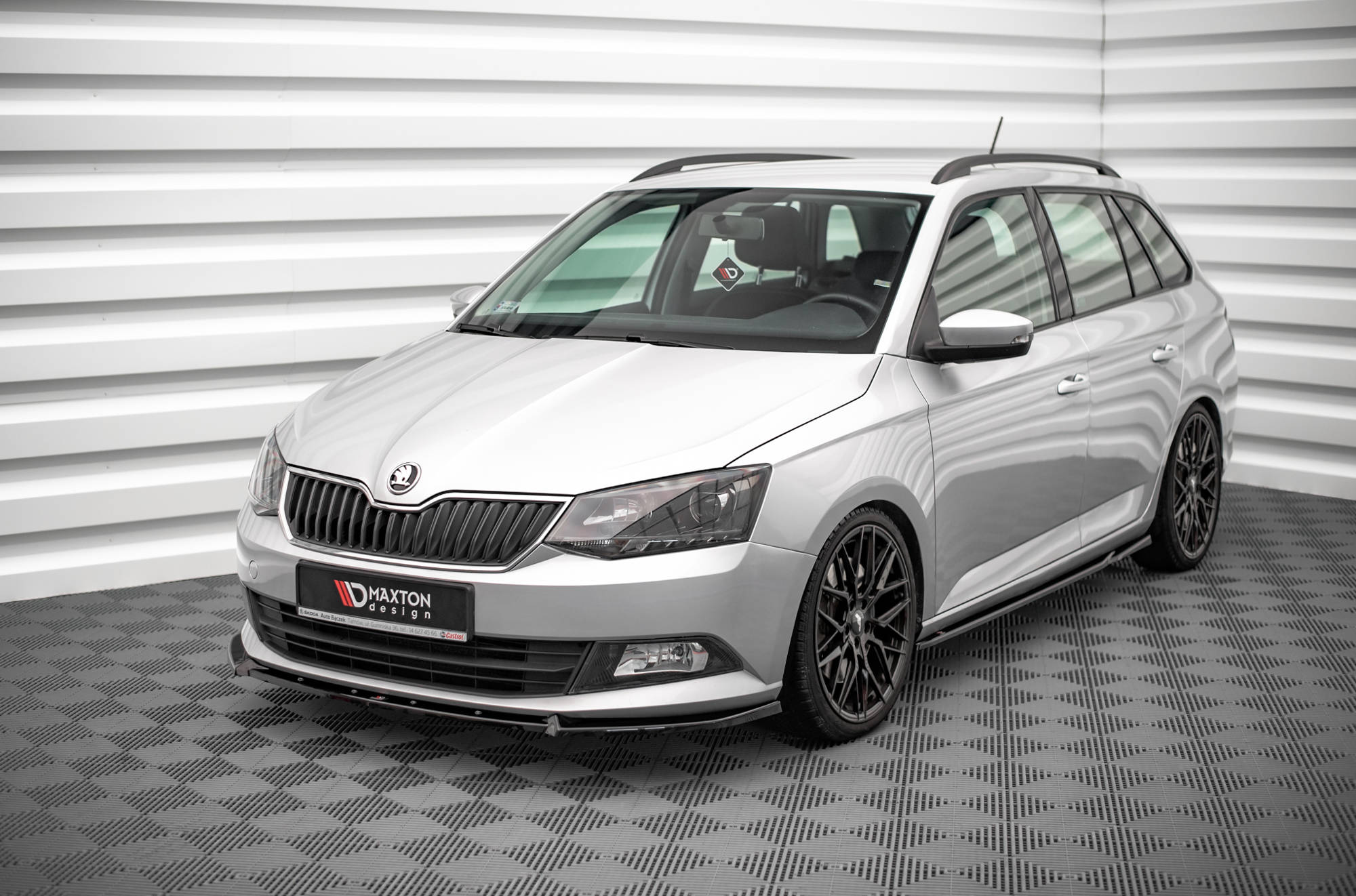Side-Skirts-Diffusers-Skoda-Fabia-MK3---Gloss-Black