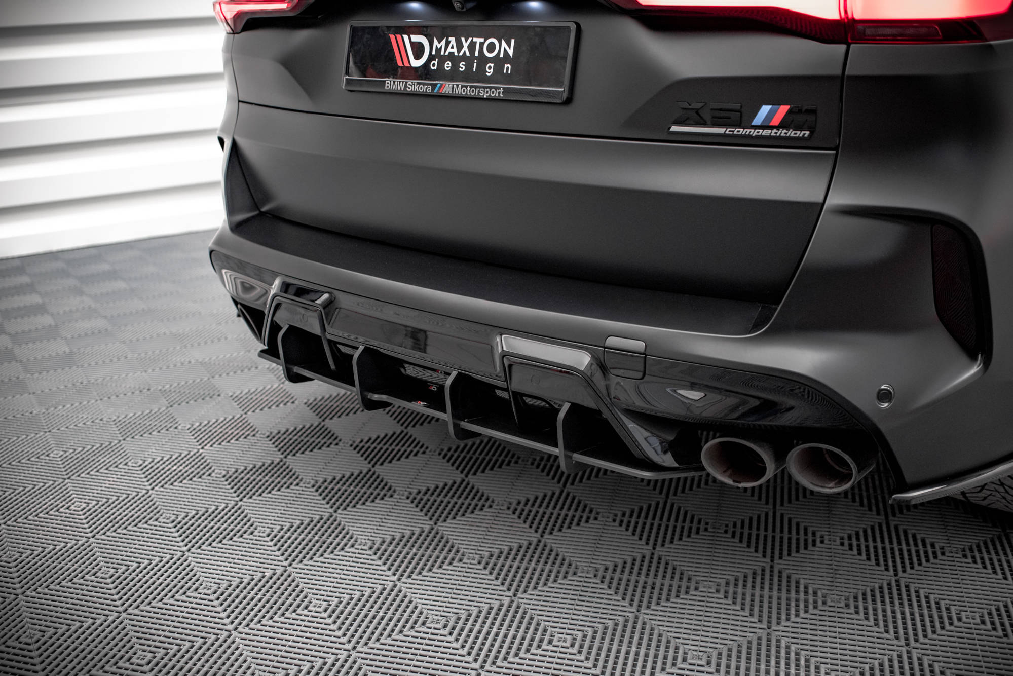 Street-Pro-Rear-Diffuser-BMW-X5M-F95---Black