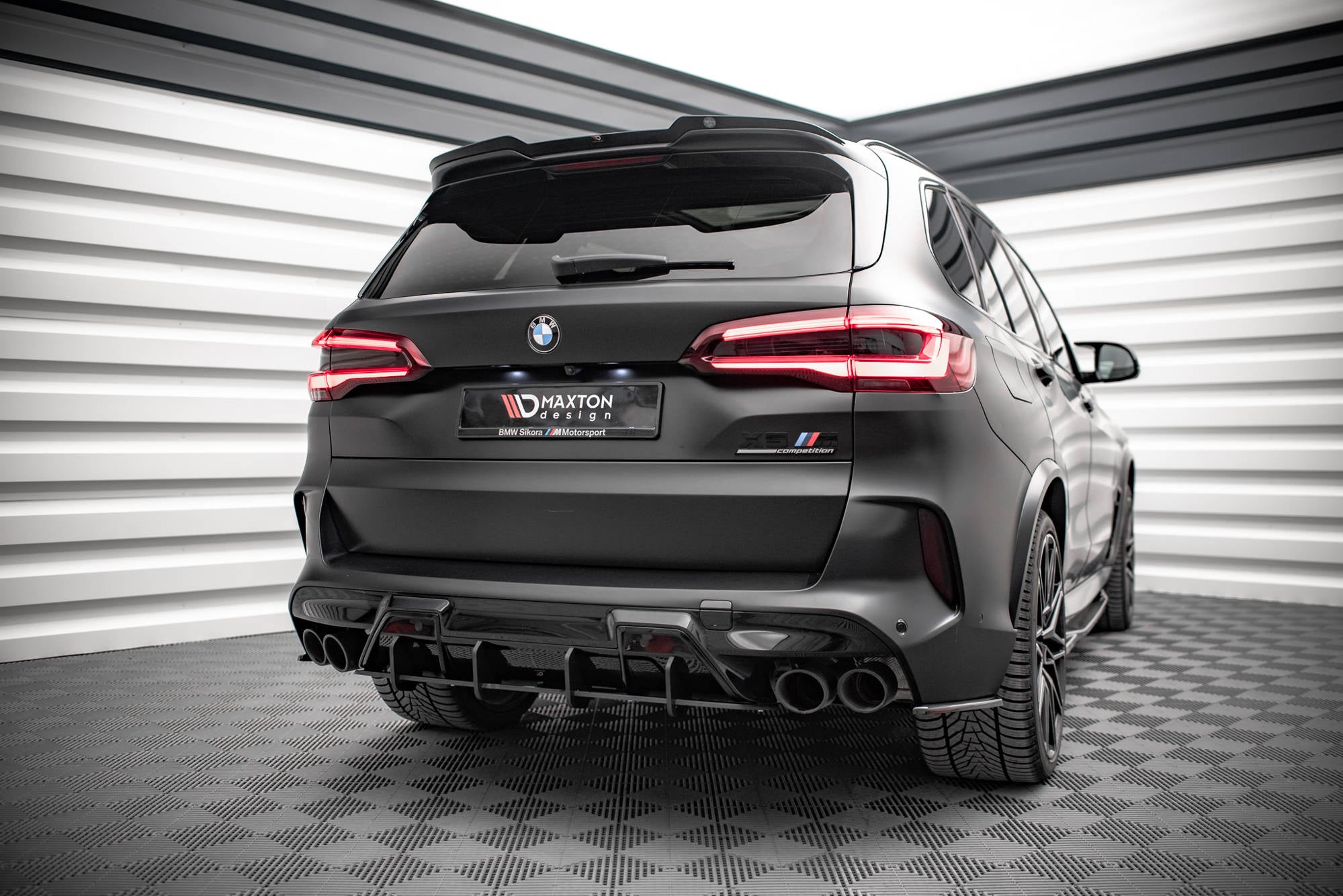 Street-Pro-Rear-Diffuser-BMW-X5M-F95-Red-Line