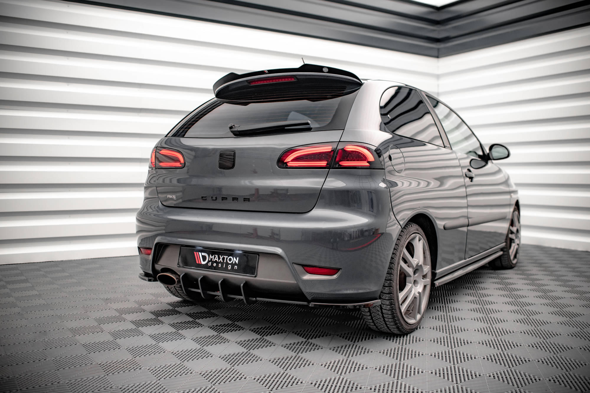 Spoiler-Cap-Seat-Ibiza-Cupra-MK3---Gloss-Black