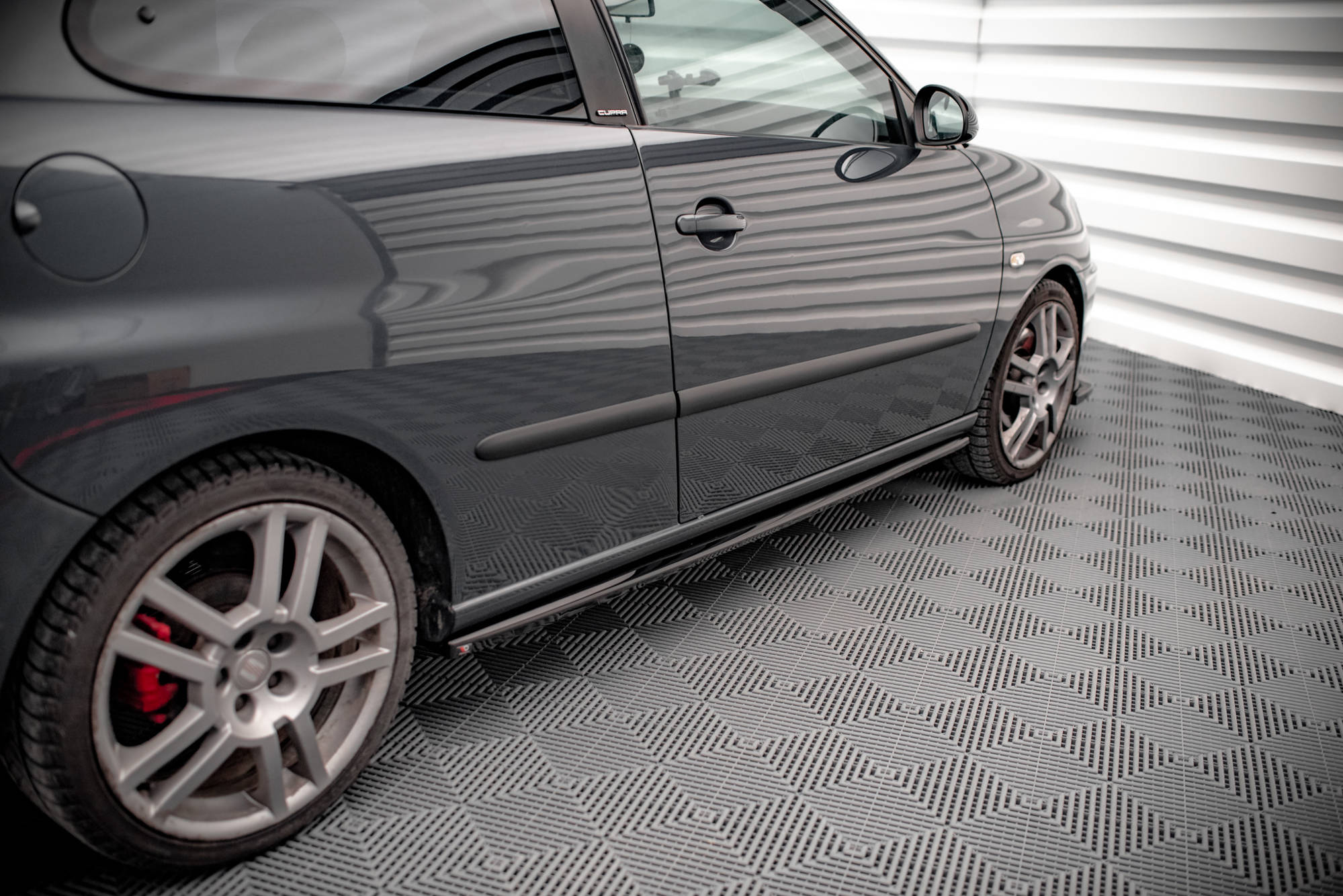 Side-Skirts-Diffusers-Seat-Ibiza-Cupra-MK3---Gloss-Black