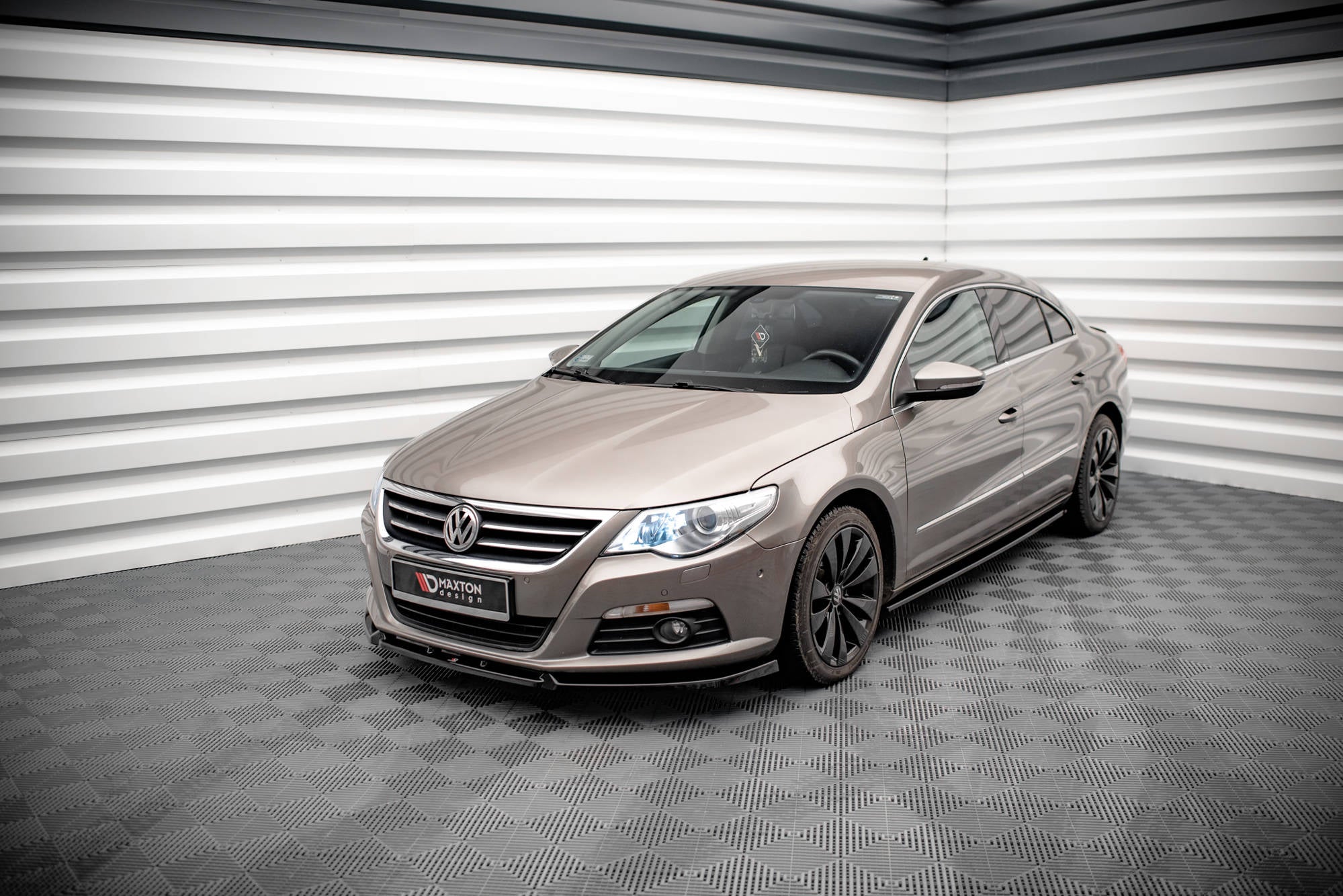Side-Skirts-Diffusers-V.2-Volkswagen-Passat-CC---Gloss-Black