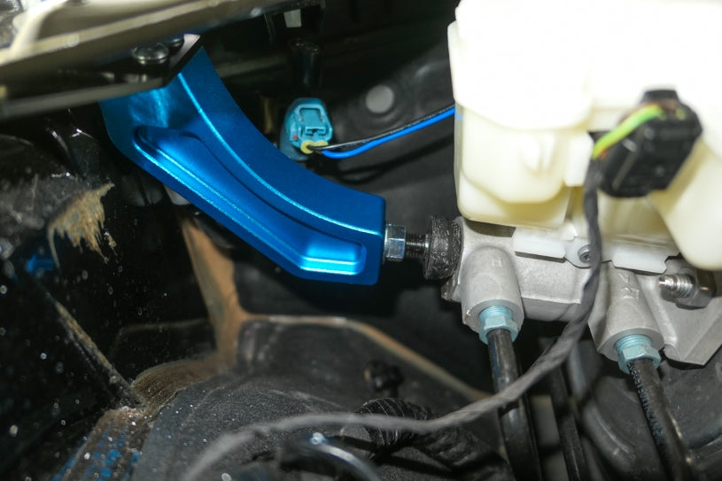 Hardrace-Brake-Master-Cylinder-Stopper-Part-Nr-Q0651
