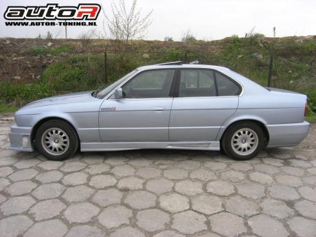 Bmw-E34-88-95-4D-Sideskirts-Sharp-[AUTOR]