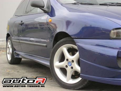 Fiat-Bravo-96-02-3D-Sideskirts-Street-[AUTOR]