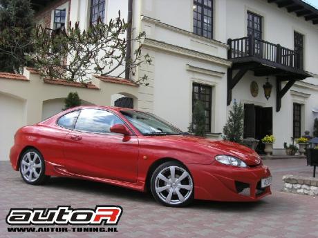 Hyundai-Coupe-96-99-Sideskirts-Night-Rider-[AUTOR]