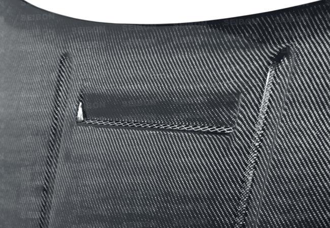 Nissan-350Z-02-06-Seibon-VT-Carbon-Hood