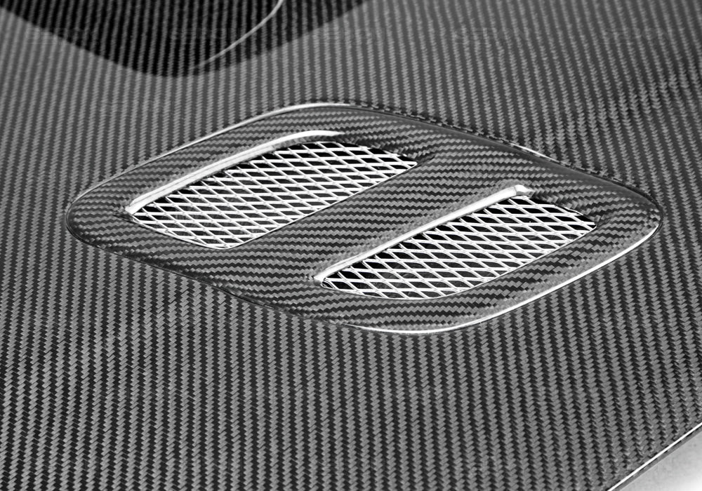 Subaru-Impreza-98-01-Seibon-OEM-Carbon-Hood-incl-STI-Scoop