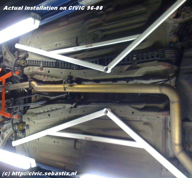 Honda-Civic-96-00-UltraRacing-2x-3-Point-Floor-Bars