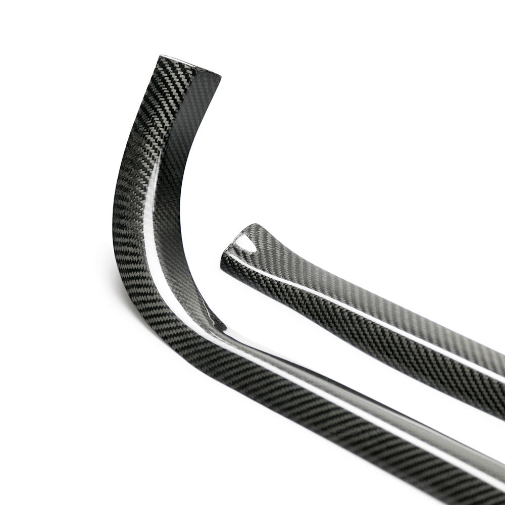 Nissan-GTR-R35-09-10-Seibon-OEM-Carbon-Door-Sill-Trim