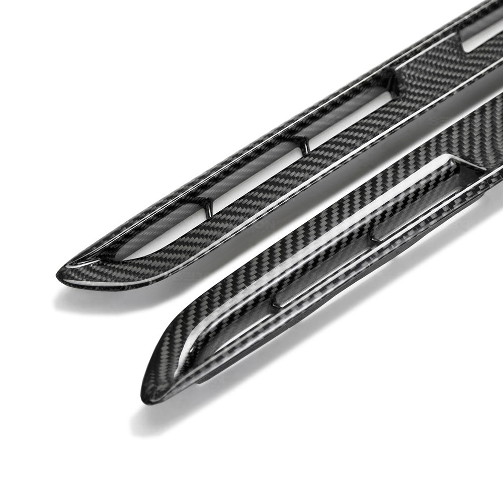 Nissan-GTR-R35-09-16-Seibon-Carbon-Fender-Ducts