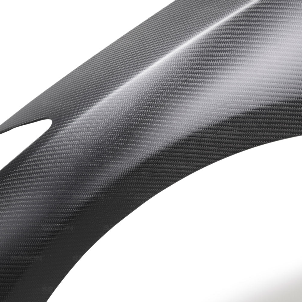 Nissan-GTR-R35-09-16-Seibon-OEM-DRY-Carbon-Fenders
