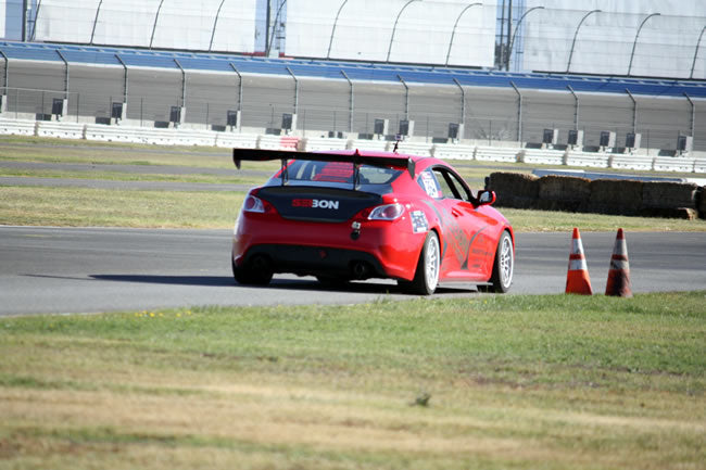 Hyundai-Genesis-2D-08-12-Seibon-OEM-Carbon-Trunklid