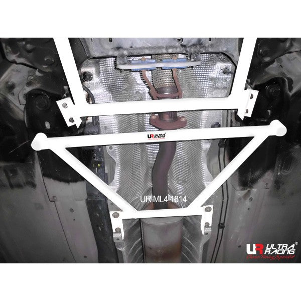 Volvo-V60-10+-/-XC60-08+-2.0T-UltraRacing-Mid-Lower-Brace