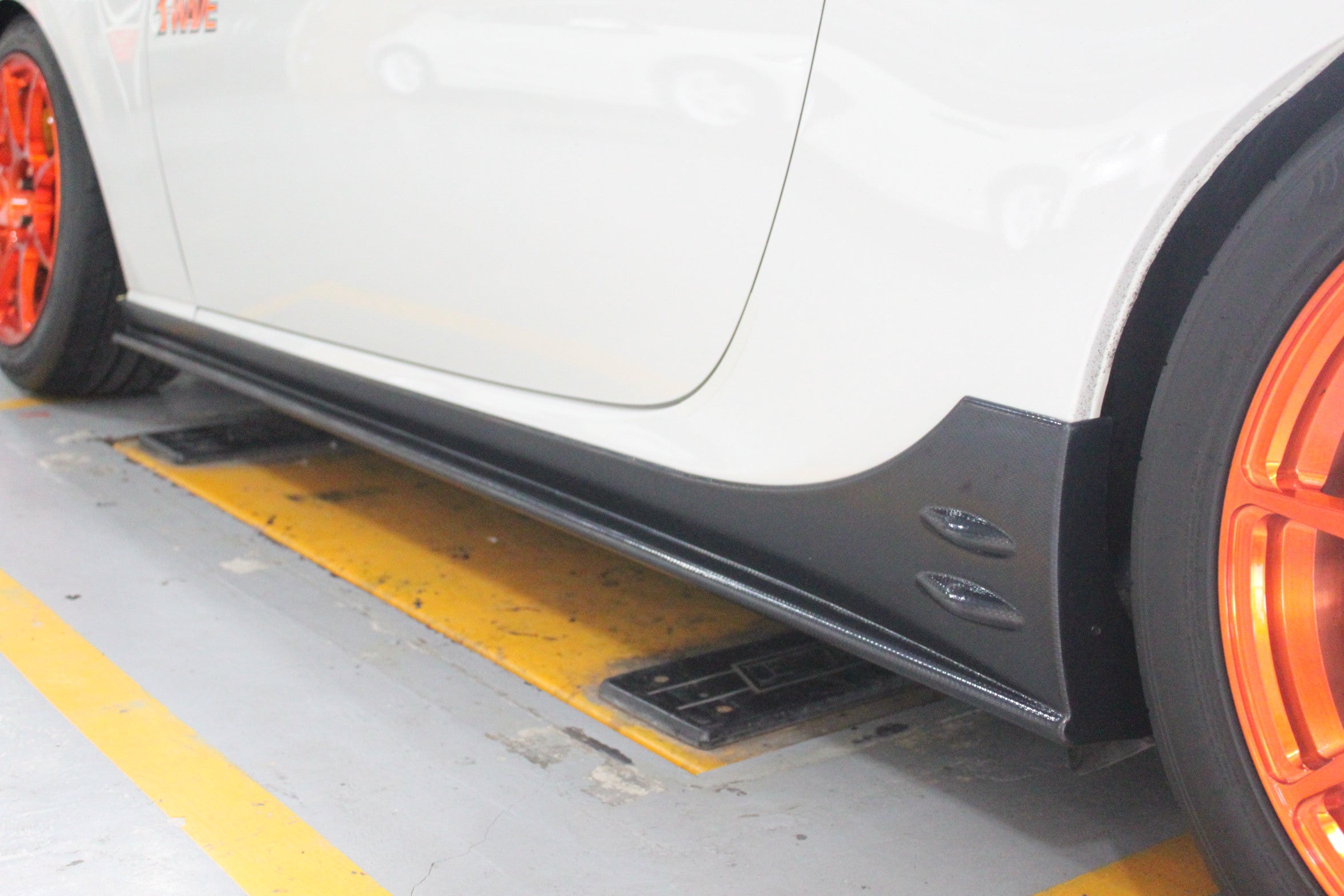 Toyota-GT86-/-Subaru-BRZ-ST-Style-Sideskirts-ABS-[SIX]