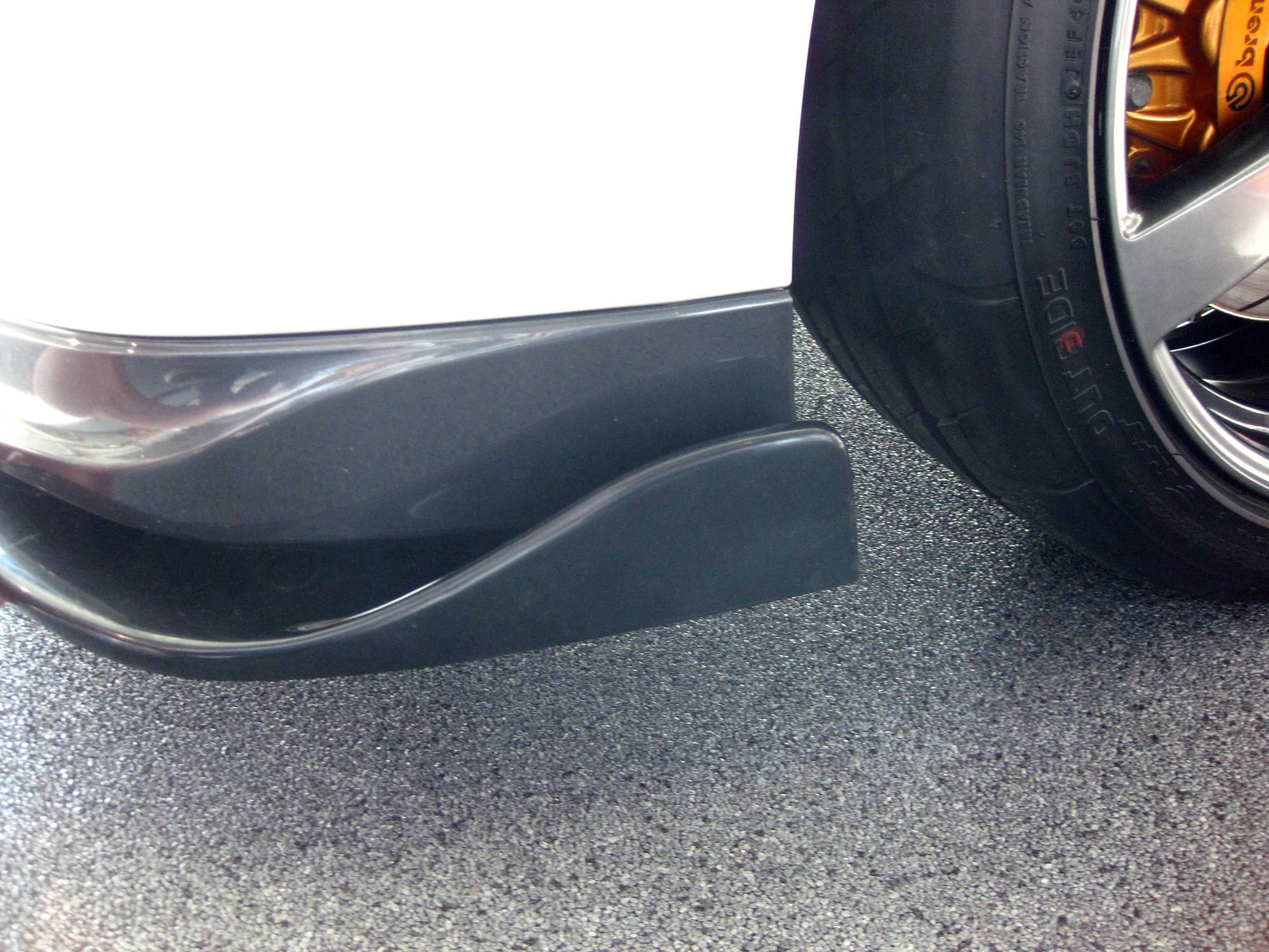 Universal-Bumper-Splitters-Small-30cm-ABS-[SIX]