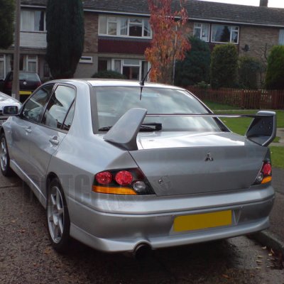 Mitsubishi-EVO-7/8/9-Black-Housing-EVO-IX-Look-Taillights