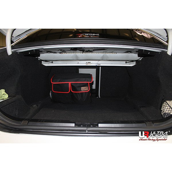 BMW-M5-E60-05-10-UltraRacing-2-Point-Rear-Upper-Strut-Bar