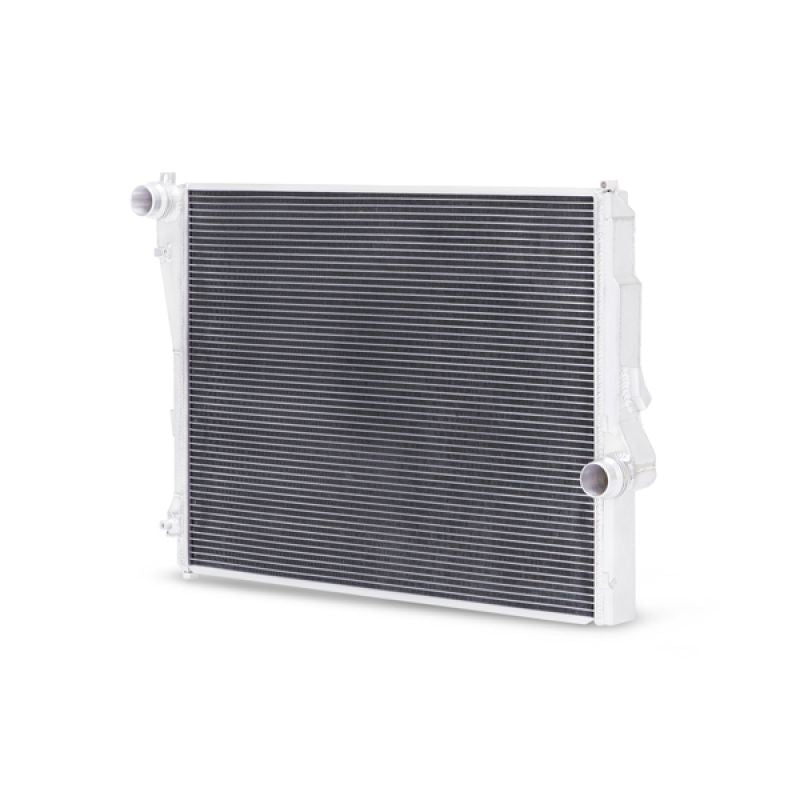 BMW-3-E46-99-06-Non-M-Manual-Aluminium-Radiator-Mishimoto