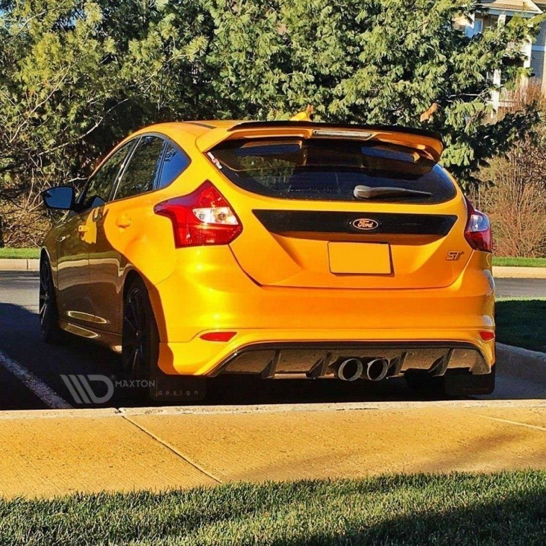 Rear-Valance-Ford-Focus-ST-MK3-(RS-Look)