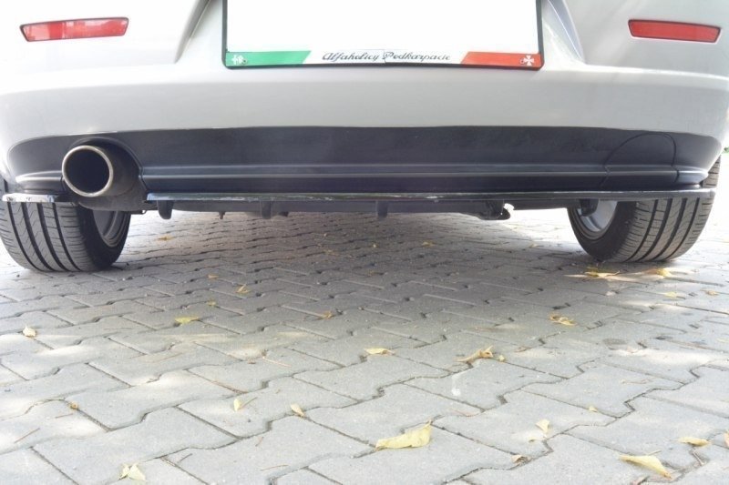 Central-Rear-Splitter-Alfa-Romeo-159-(With-Vertical-Bars)-GB