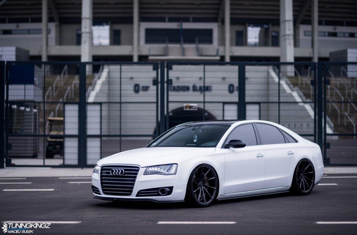 Side-Skirts-Diffusers-Audi-A8-D4---Gloss-Black