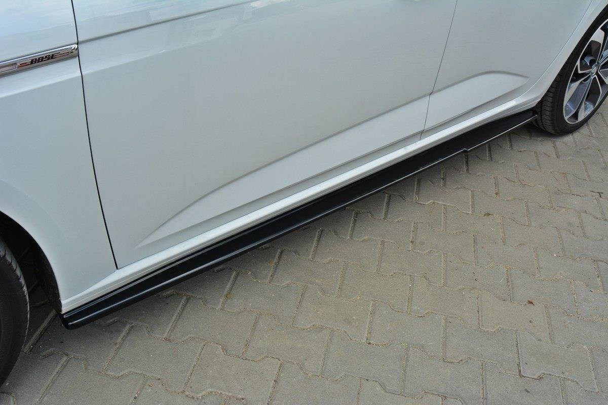 Side-Skirts-Diffusers-Renault-Megane-MK4-Hatchback-GB