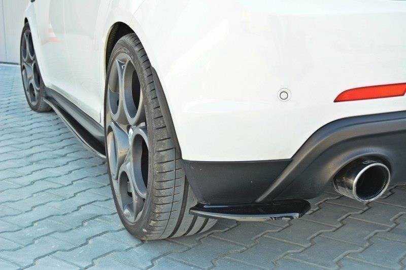 Rear-Side-Splitters-Alfa-Romeo-Giulietta---Gloss-Black