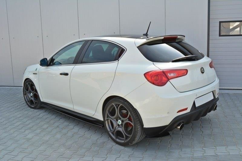 Side-Skirts-Diffusers-Alfa-Romeo-Giulietta---Gloss-Black