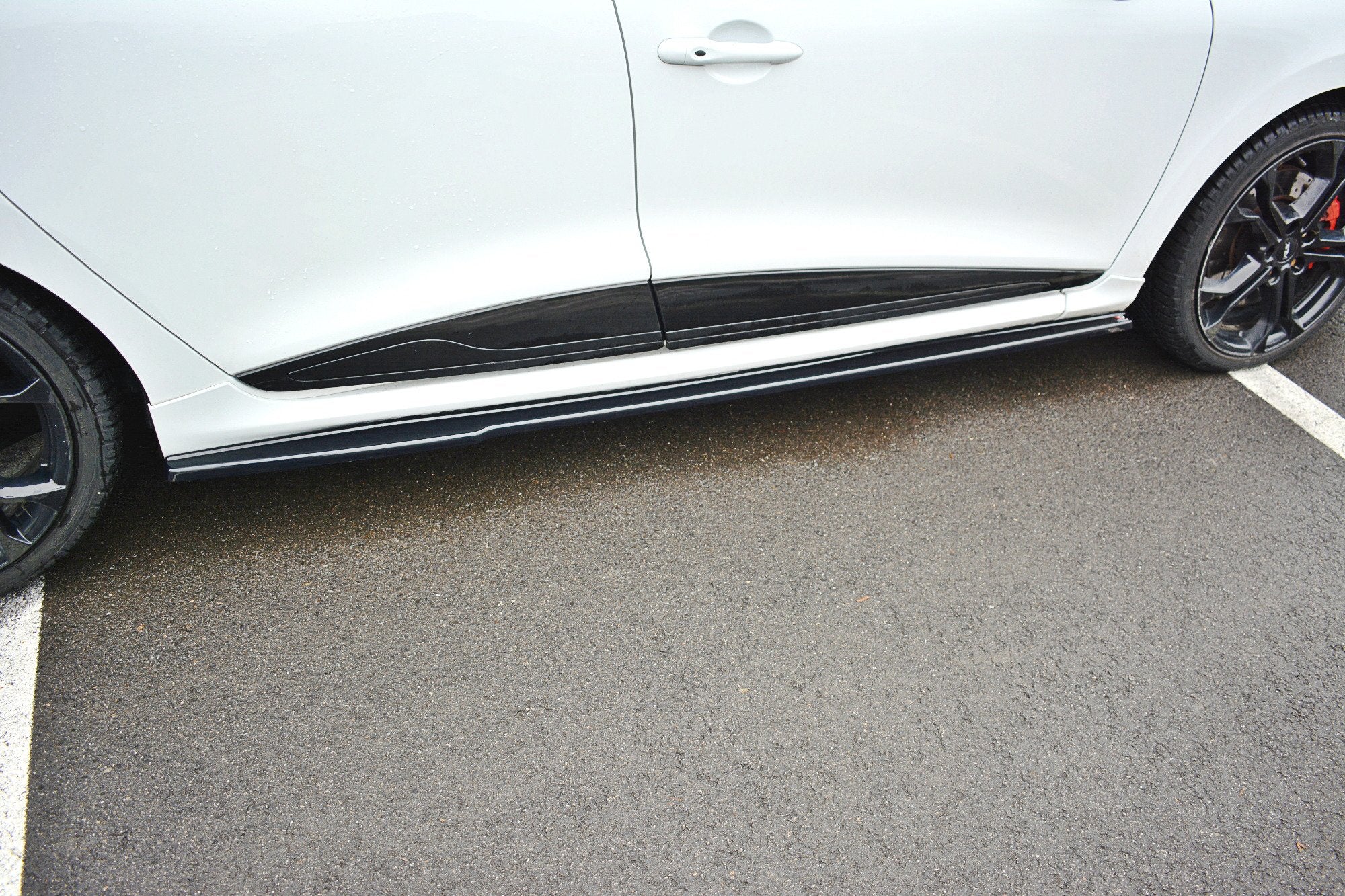 Side-Skirts-Diffusers-Renault-Clio-MK4-RS---Gloss-Black