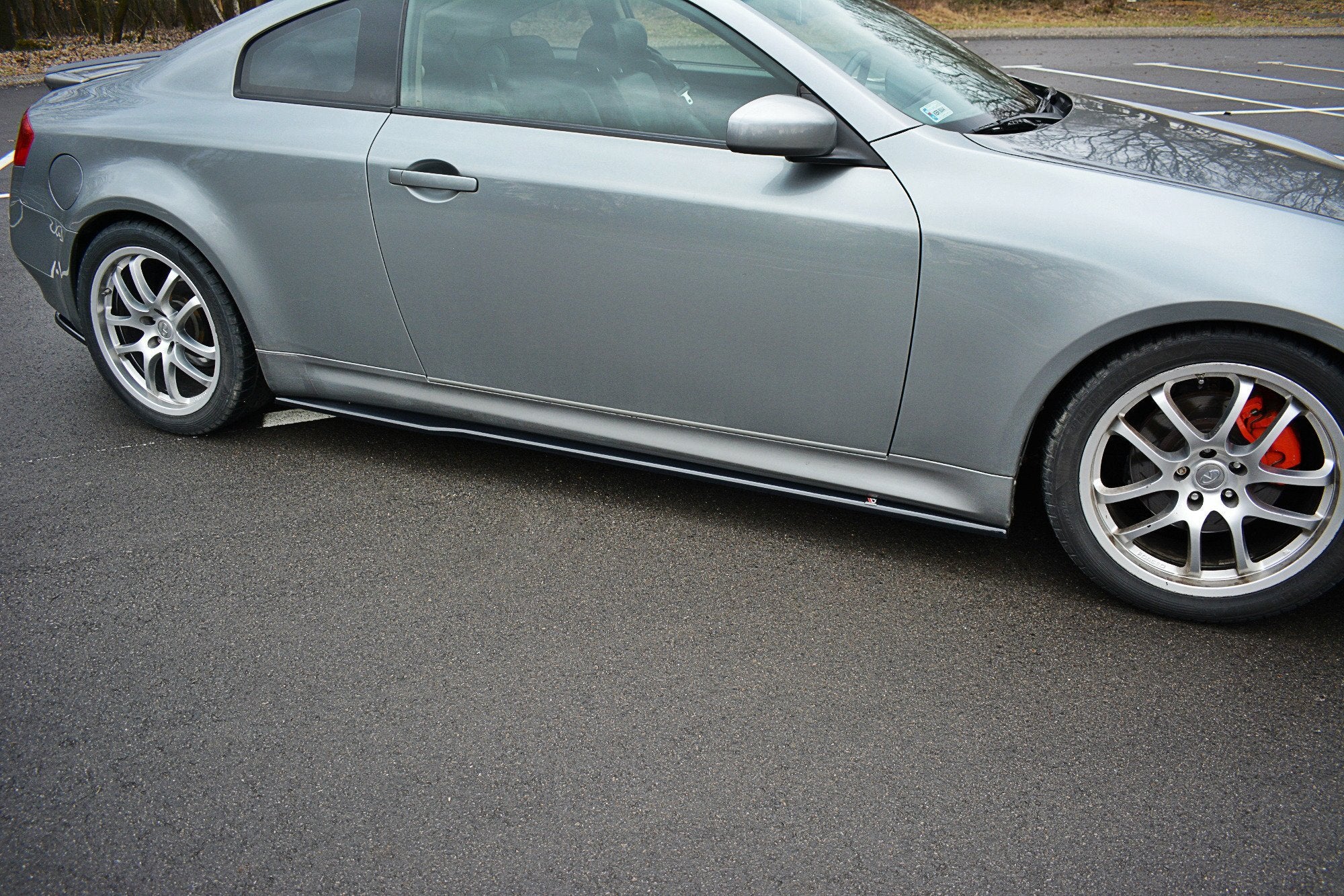Side-Skirts-Diffusers-Infiniti-G35-Coupe---Gloss-Black