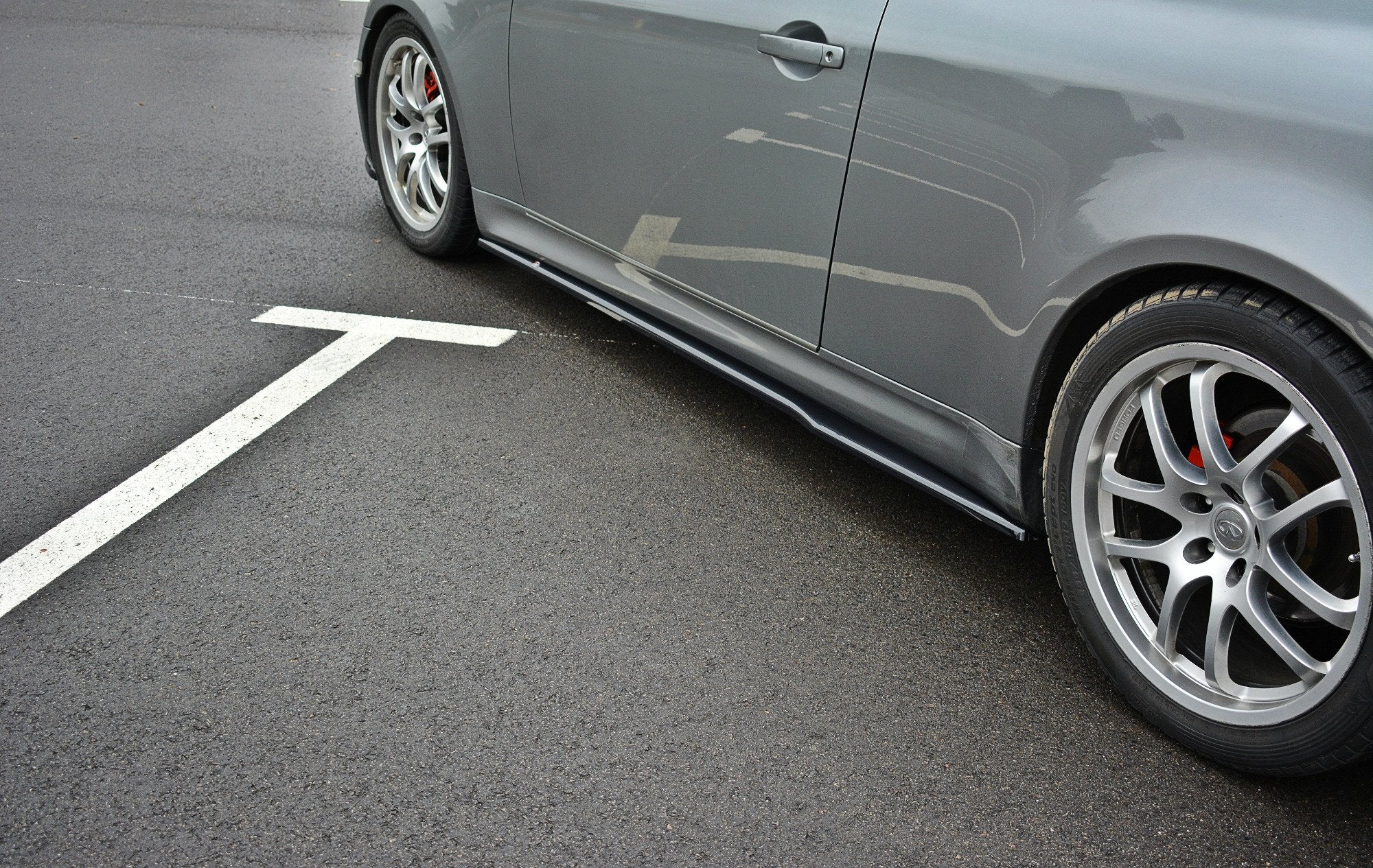 Side-Skirts-Diffusers-Infiniti-G35-Coupe---Gloss-Black