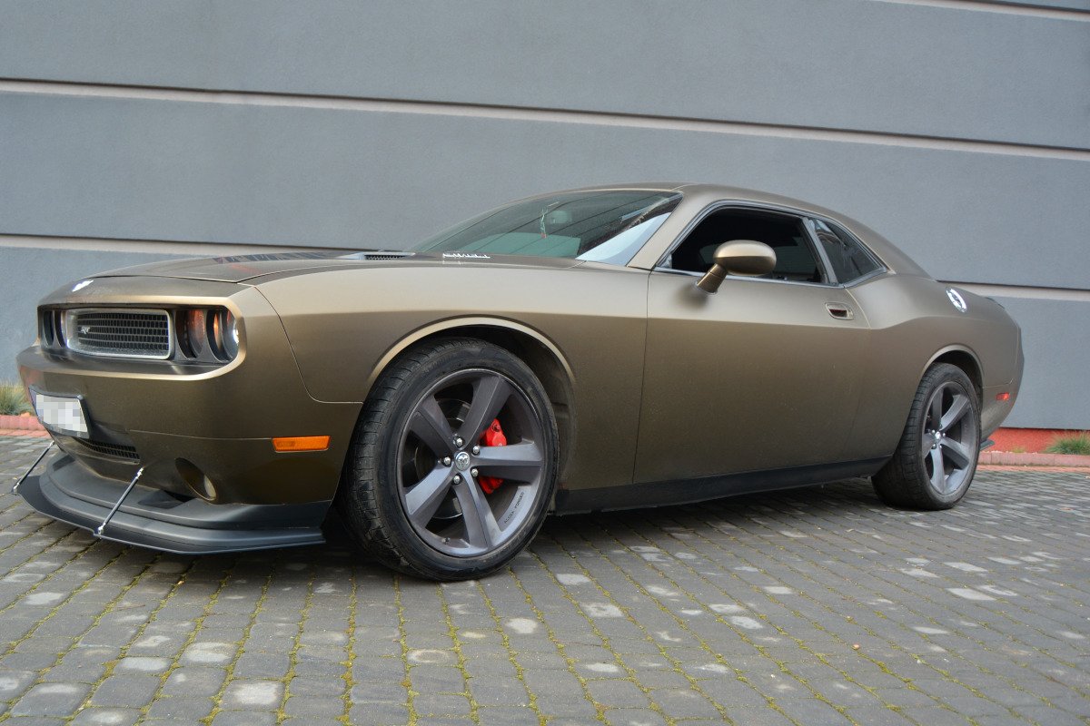 Hybrid-Splitter-V.1-Dodge-Challenger-MK3.-Phase-I-Srt8-Coupe