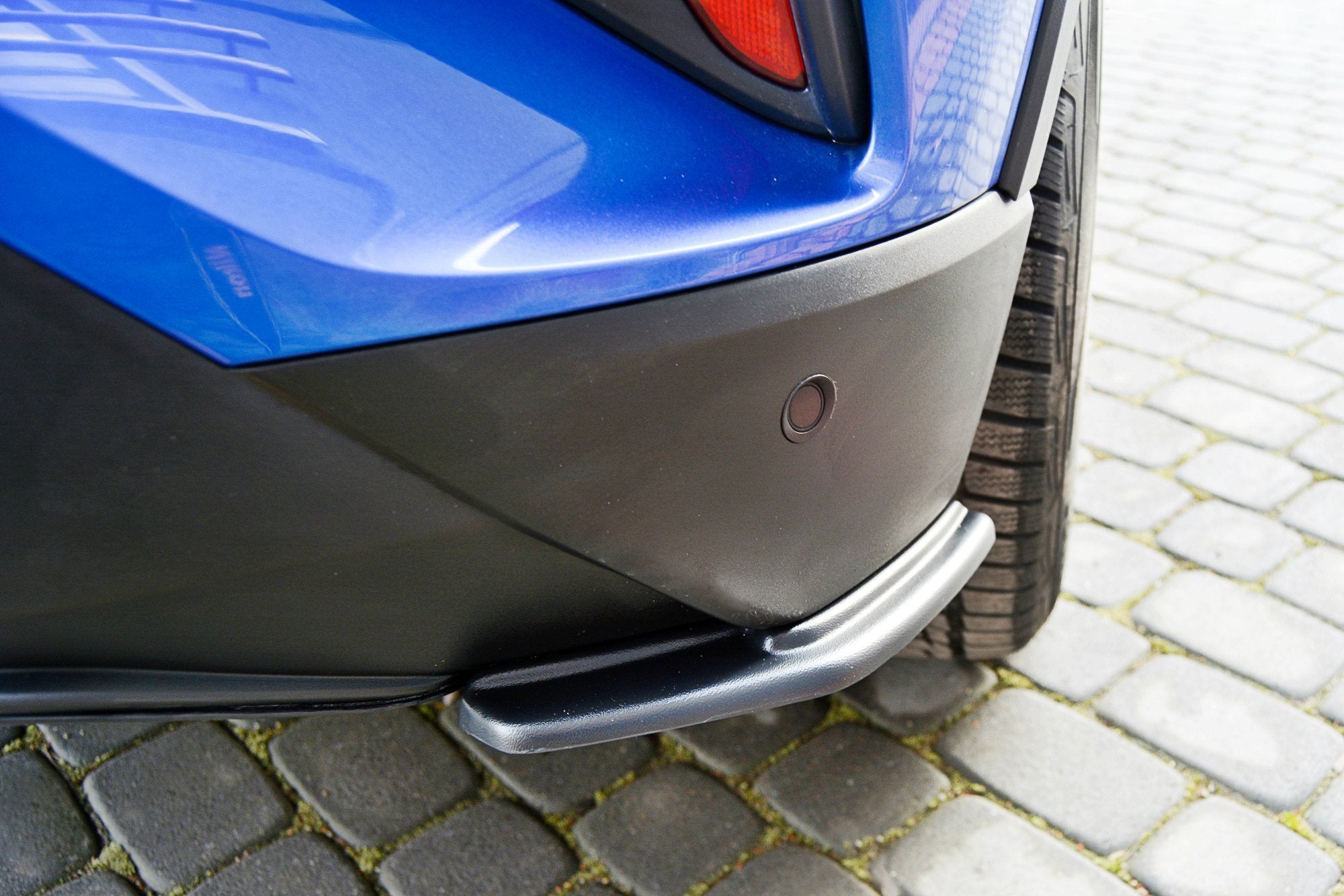 Rear-Side-Splitters-Toyota-C-Hr---Gloss-Black