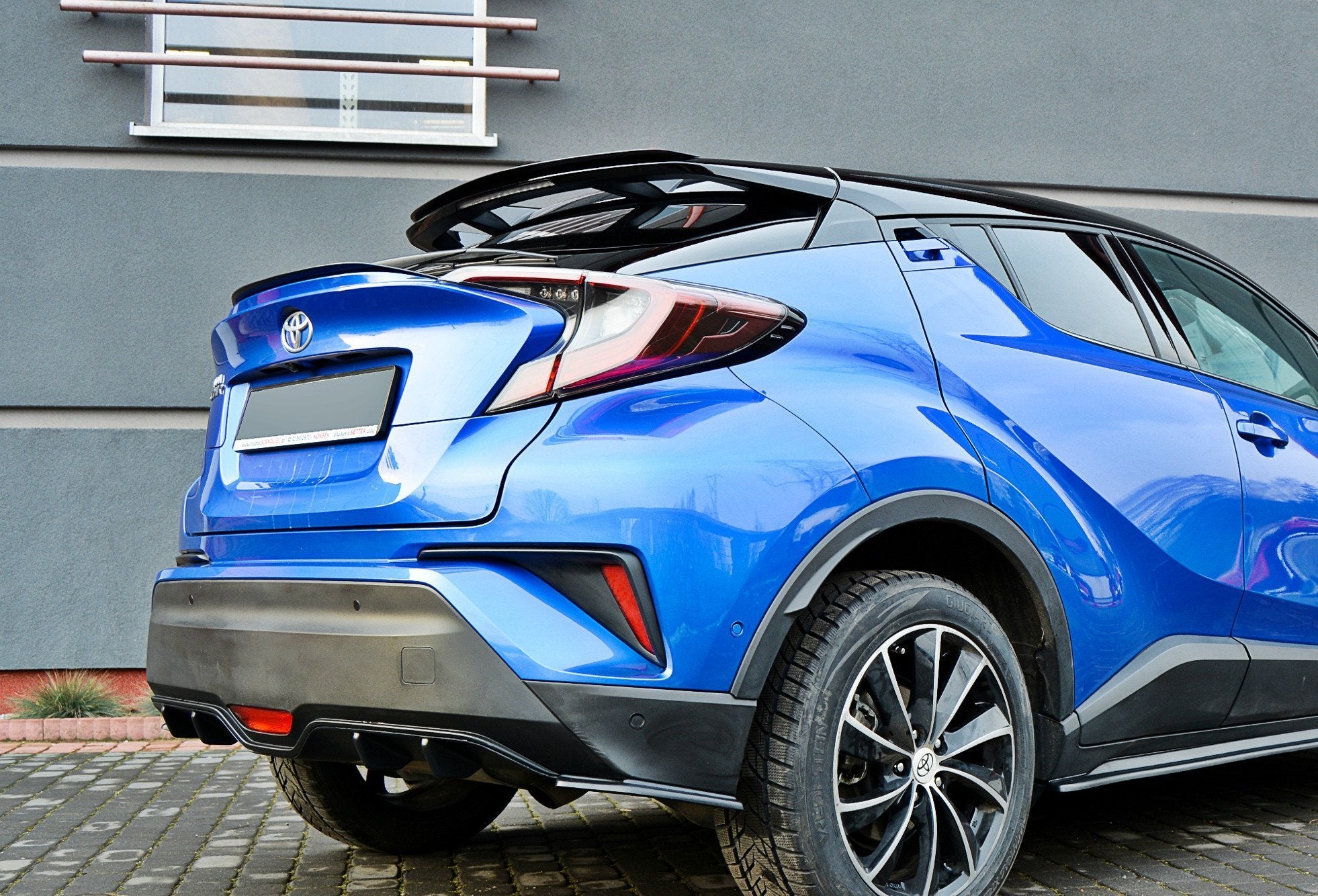 Spoiler-Extension-V.2-Toyota-C-Hr---Textured