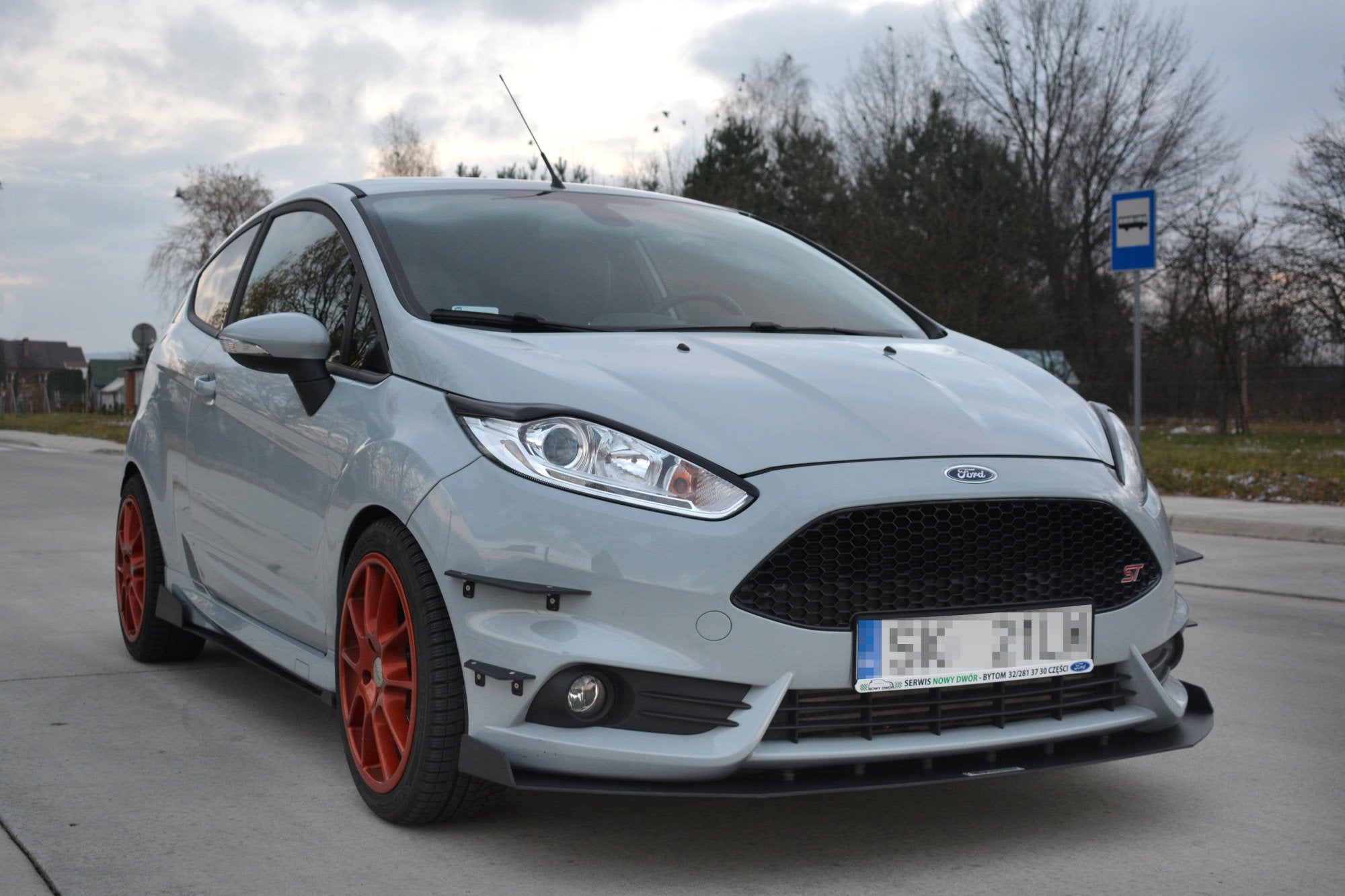 Front-Splitter-Racing-V.3-Ford-Fiesta-ST-MK7-FL