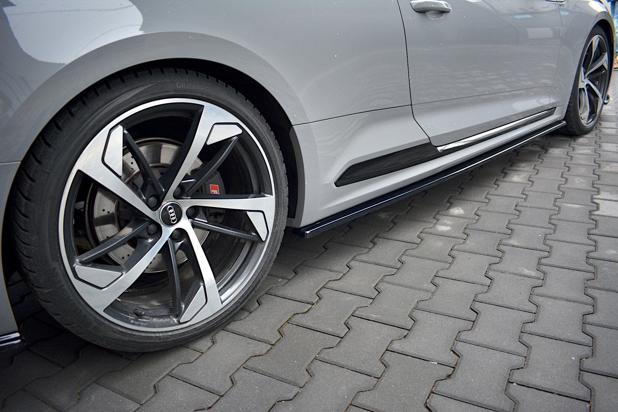 Side-Skirts-Diffusers-Audi-RS5-F5-Coupe---Gloss-Black