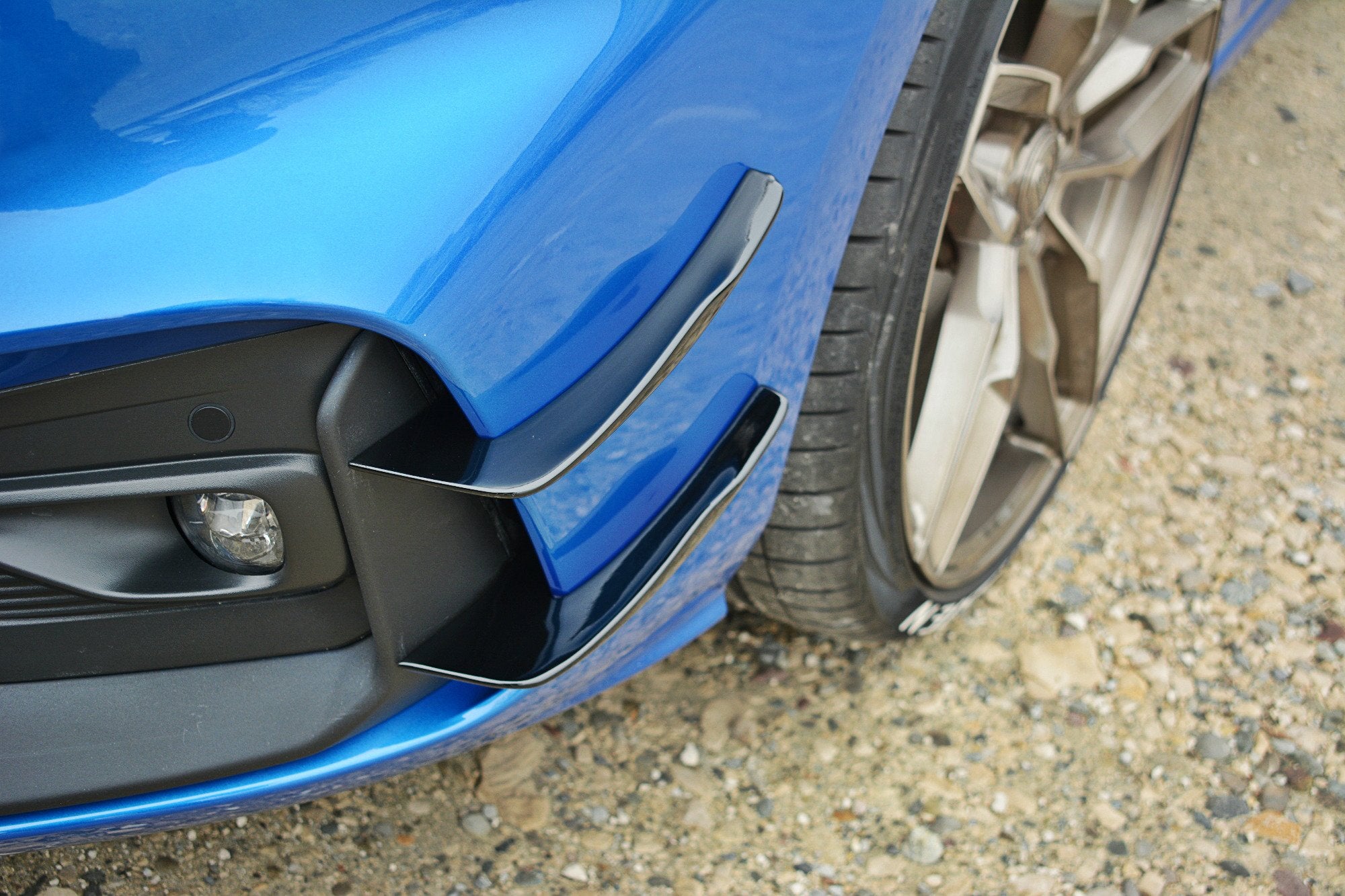 Front-Bumper-Wings-(Canards)-Ford-Focus-ST-/-ST-Line-MK4